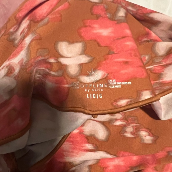 Aerie OFFLINE Hi-Rise Real Me Crossover Floral Leggings, Size L - Picture 4 of 4